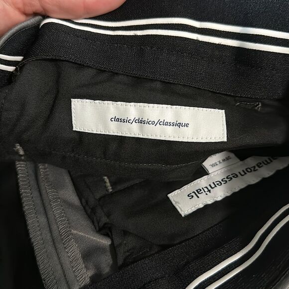 Amazon Essentials Dress Pants. 28x30 (589) - Picture 3 of 3